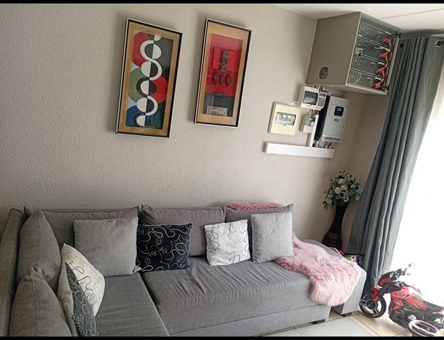 2 BEDROOM APARTMENT FOR SALE IN THE ORCHARDS